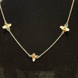 NWOT Busy Bee Necklace